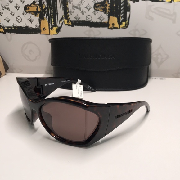 Stylish Tortoiseshell Sunglasses BB0154s 002 - Picture 1 of 14